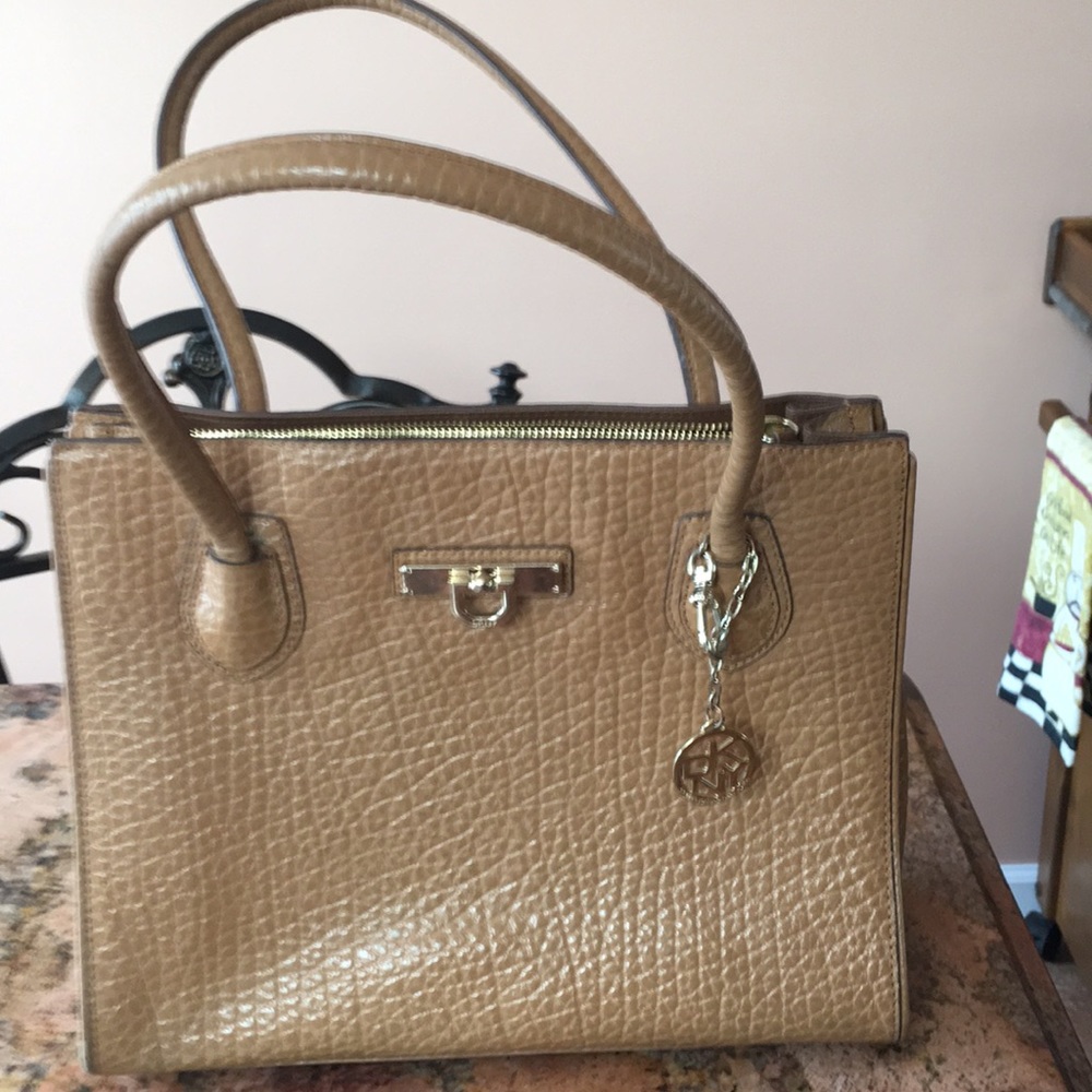 Dkny pocketbook